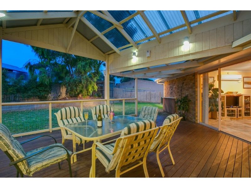 9 Curlew Drive, Rosebud West VIC 3940