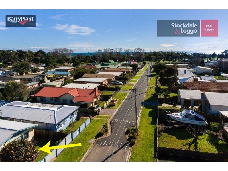 22 Third Avenue, Rosebud VIC 3939