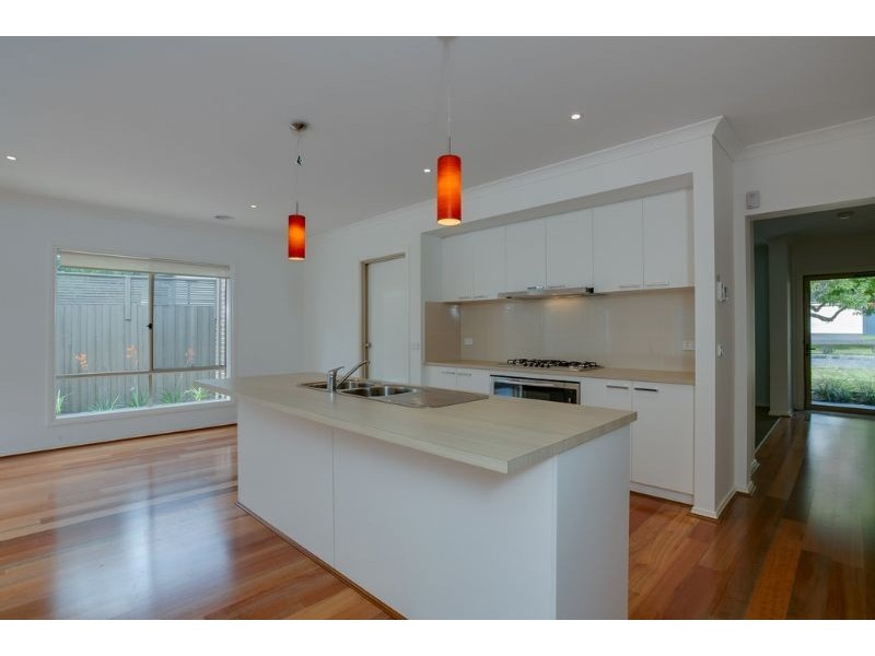 1/6 Nixon Street, Rosebud VIC 3939