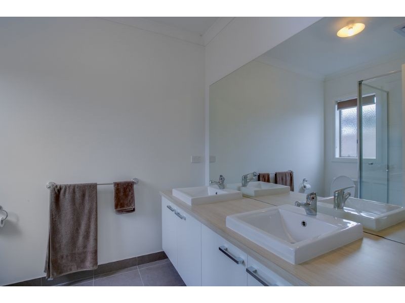 1/6 Nixon Street, Rosebud VIC 3939