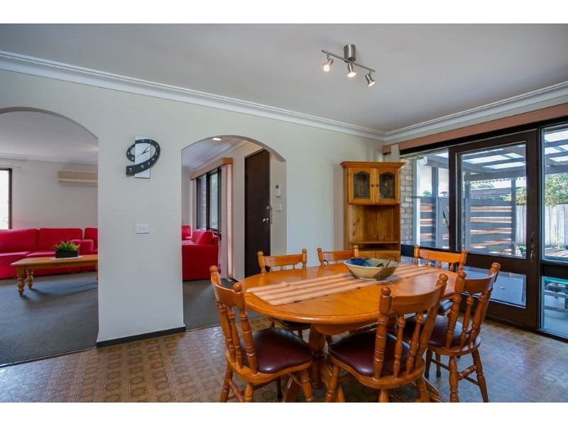 19 Harverson Drive, Rosebud VIC 3939