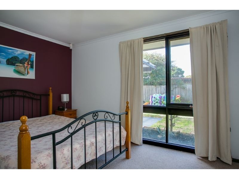 19 Harverson Drive, Rosebud VIC 3939