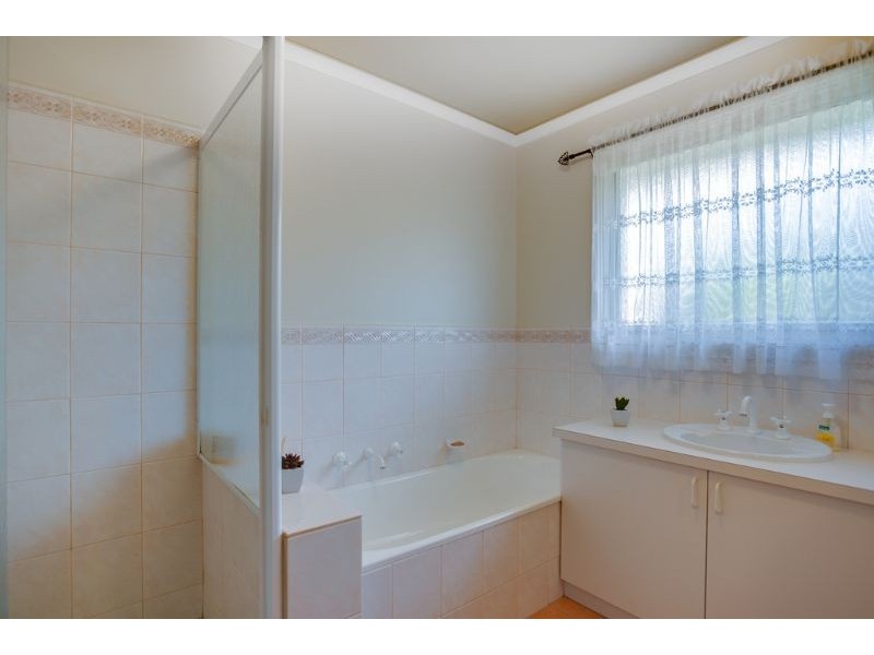 19 Harverson Drive, Rosebud VIC 3939