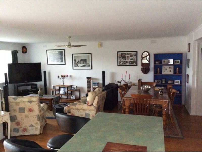 97 Cootamundra Avenue, Rosebud West VIC 3940