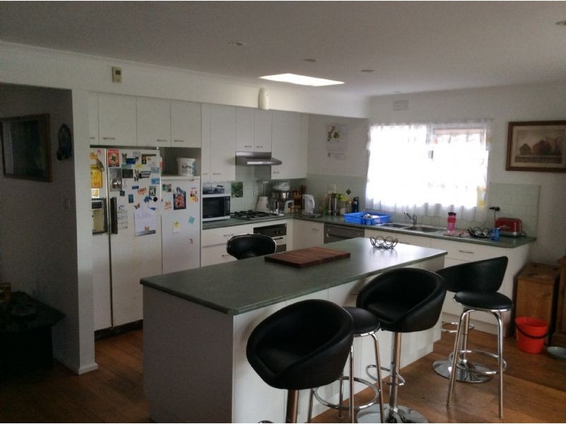 97 Cootamundra Avenue, Rosebud West VIC 3940