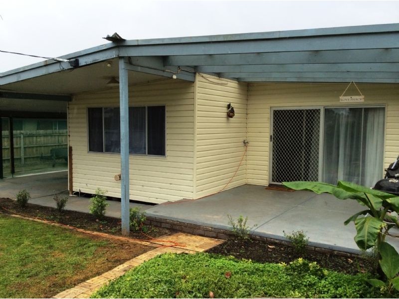 97 Cootamundra Avenue, Rosebud West VIC 3940