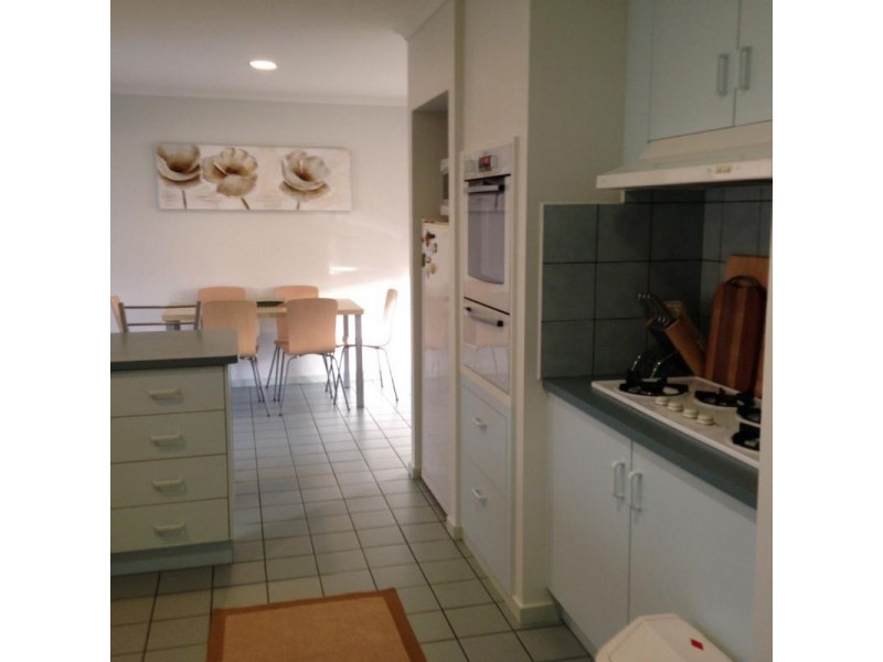 2/135 Boneo Road, Rosebud VIC 3939