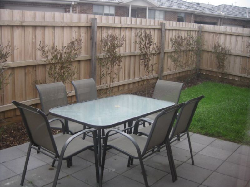 2/38 WINGARA DRIVE, Rosebud West VIC 3940