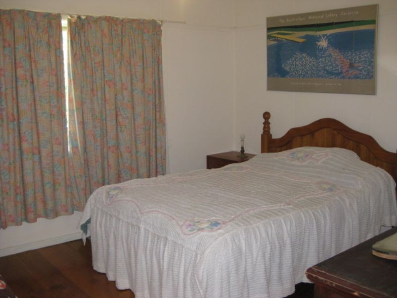 7 Florence Avenue, Rosebud West VIC 3940