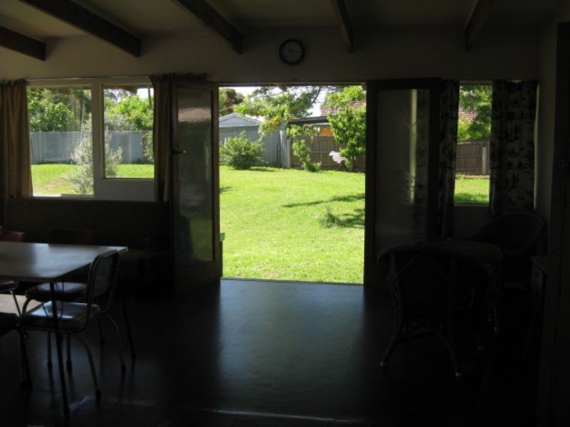 7 Florence Avenue, Rosebud West VIC 3940