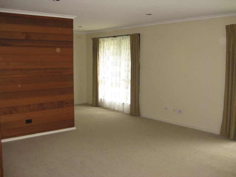 3 Colin Street, Rosebud West VIC 3940