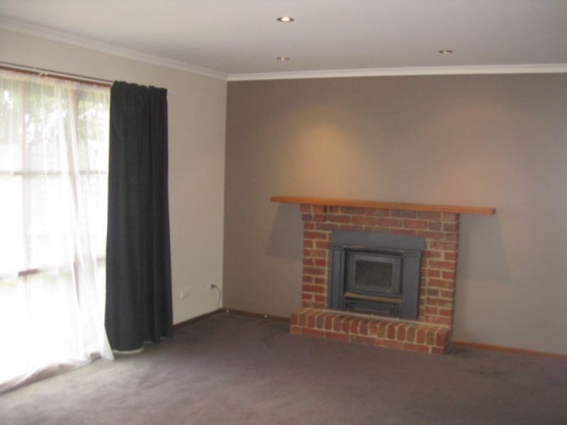 4 Howqua Drive, Rosebud West VIC 3940