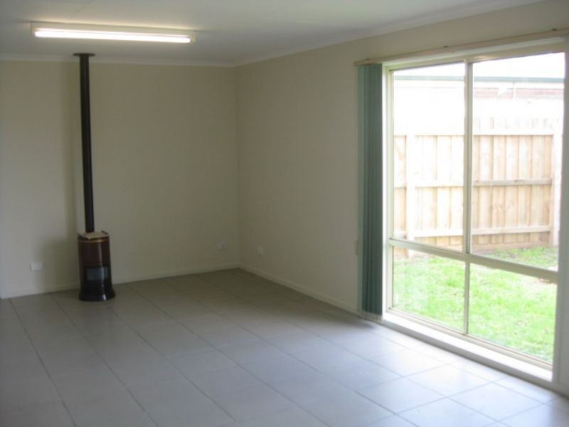 4 Howqua Drive, Rosebud West VIC 3940