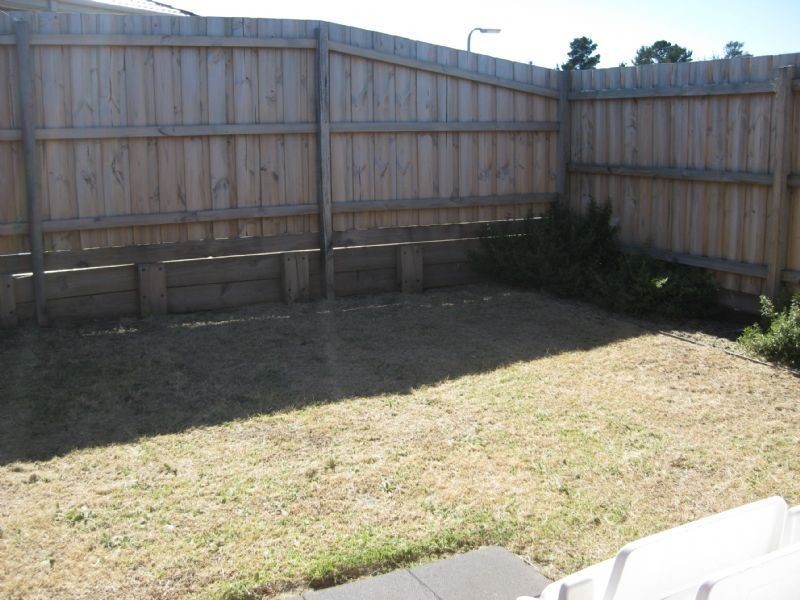 1/38 WINGARA DRIVE, Rosebud West VIC 3940