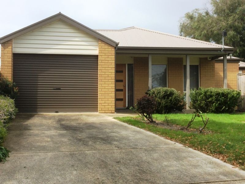 14 Hampton Court, Rosebud VIC 3939
