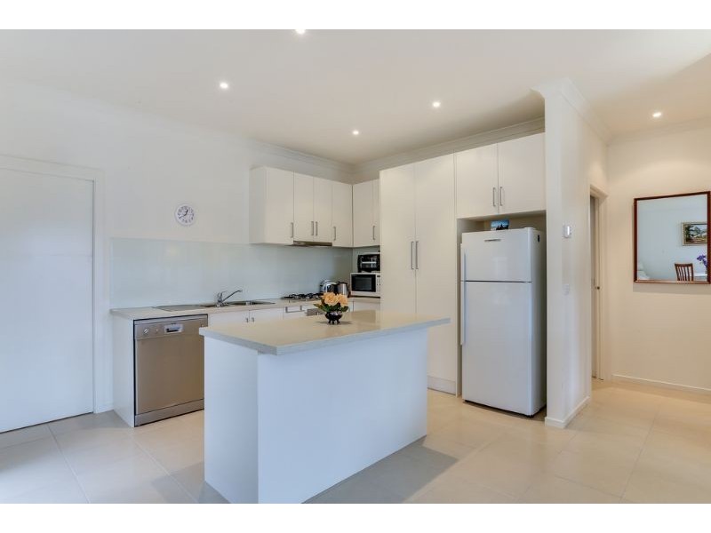 1/30 Warranilla Avenue, Rosebud VIC 3939