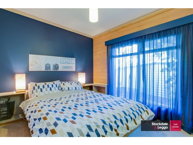 2 Cain Street, Rosebud West VIC 3940