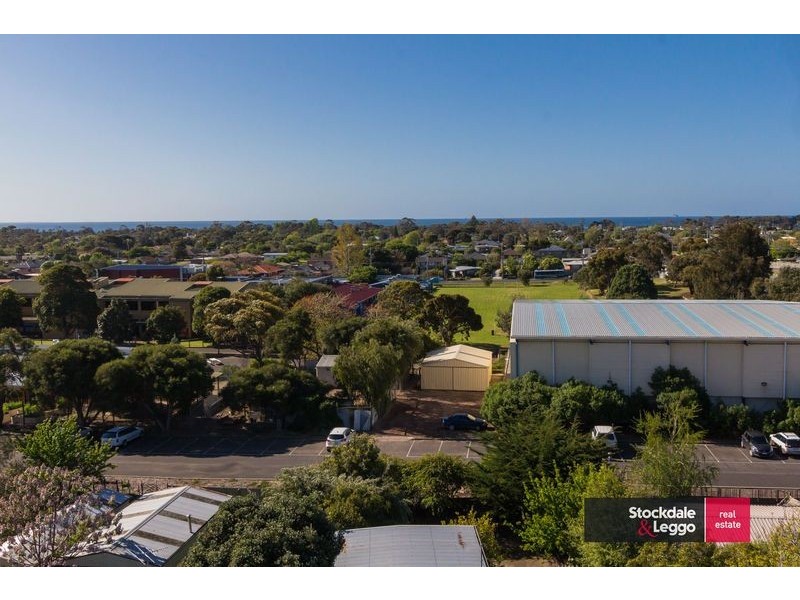 2 Cain Street, Rosebud West VIC 3940