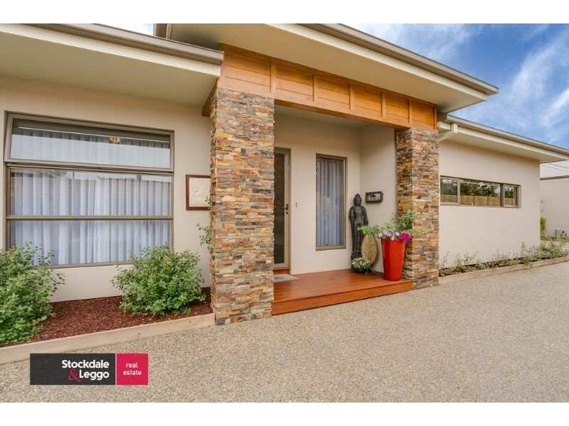 2/21 Staughton, Rosebud West VIC 3940