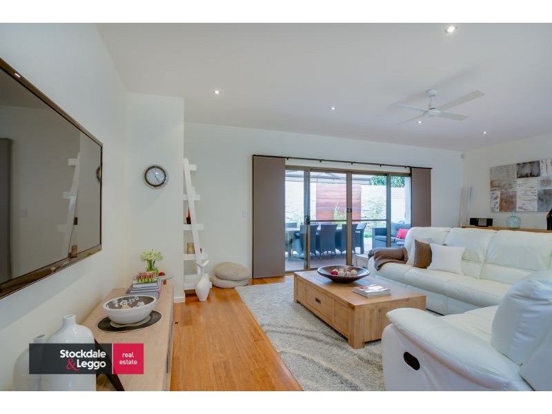 2/21 Staughton, Rosebud West VIC 3940