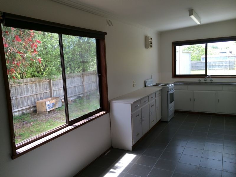 13 Mirriam Avenue, Rosebud West VIC 3940