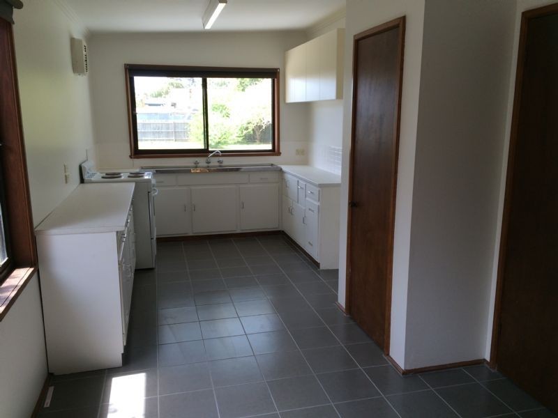 13 Mirriam Avenue, Rosebud West VIC 3940