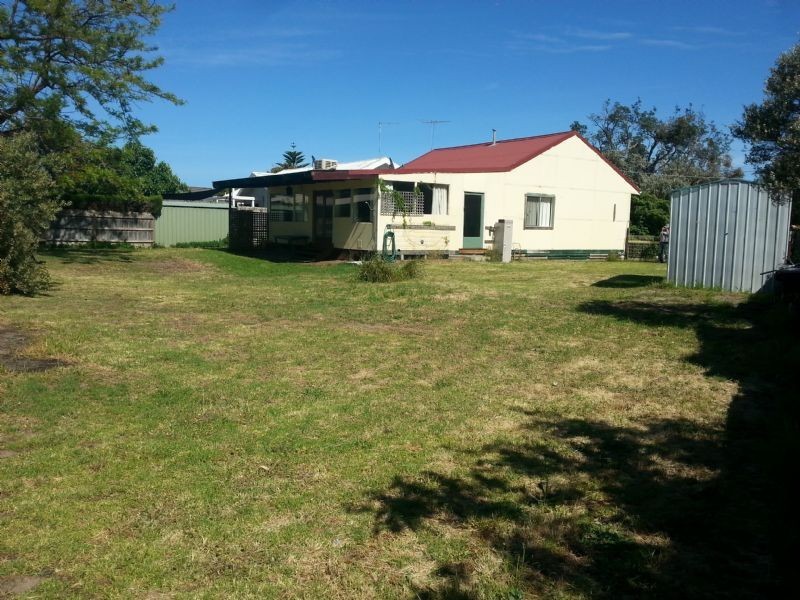 7 Florence Avenue, Rosebud West VIC 3940