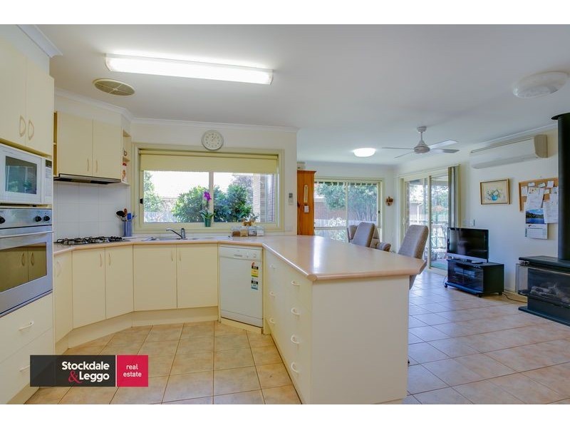 16 Duells Road, Rosebud VIC 3939
