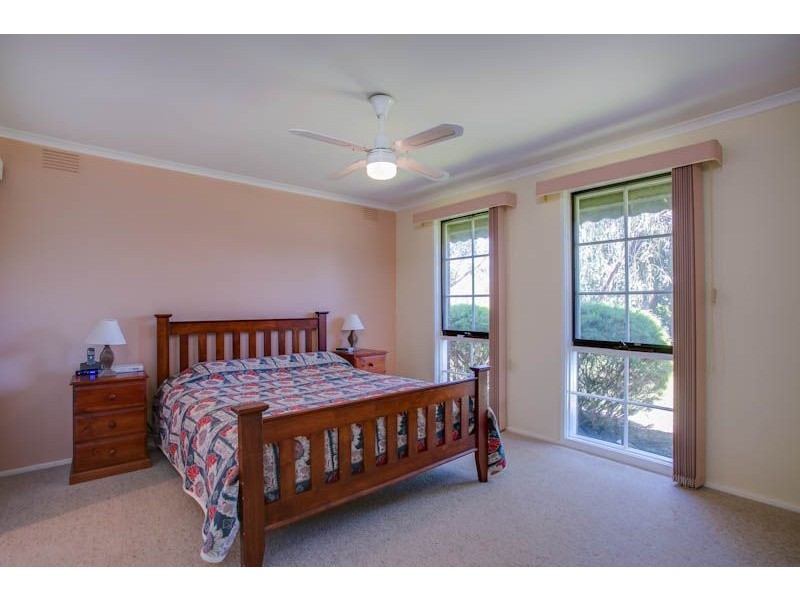 11 Surrey street, Mccrae VIC 3938