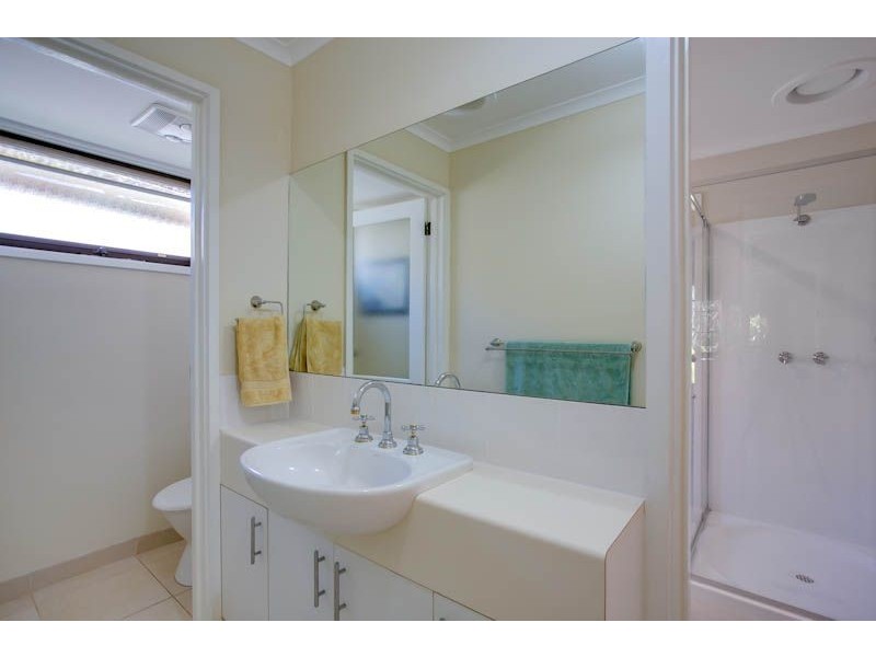 11 Surrey street, Mccrae VIC 3938