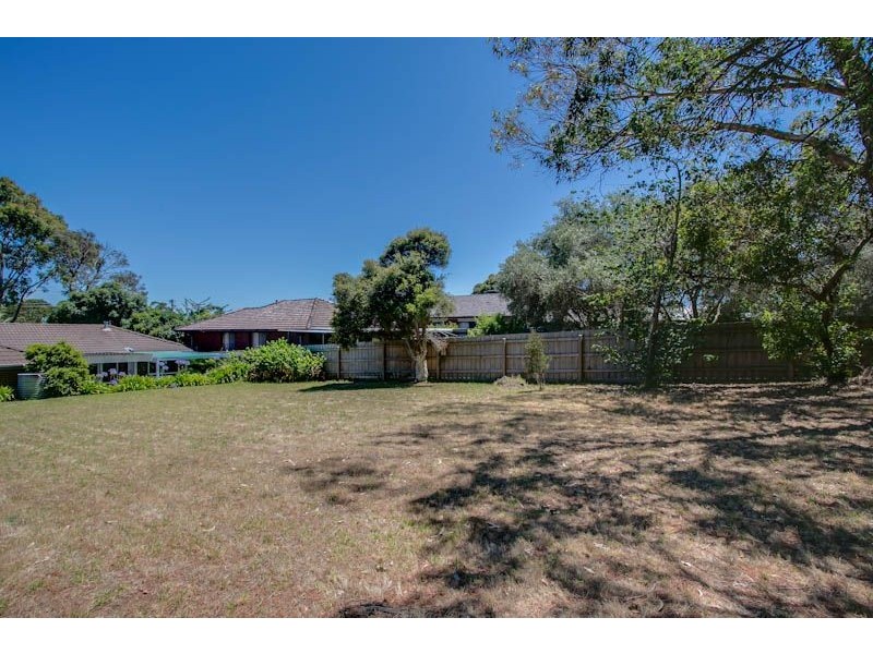 11 Surrey street, Mccrae VIC 3938