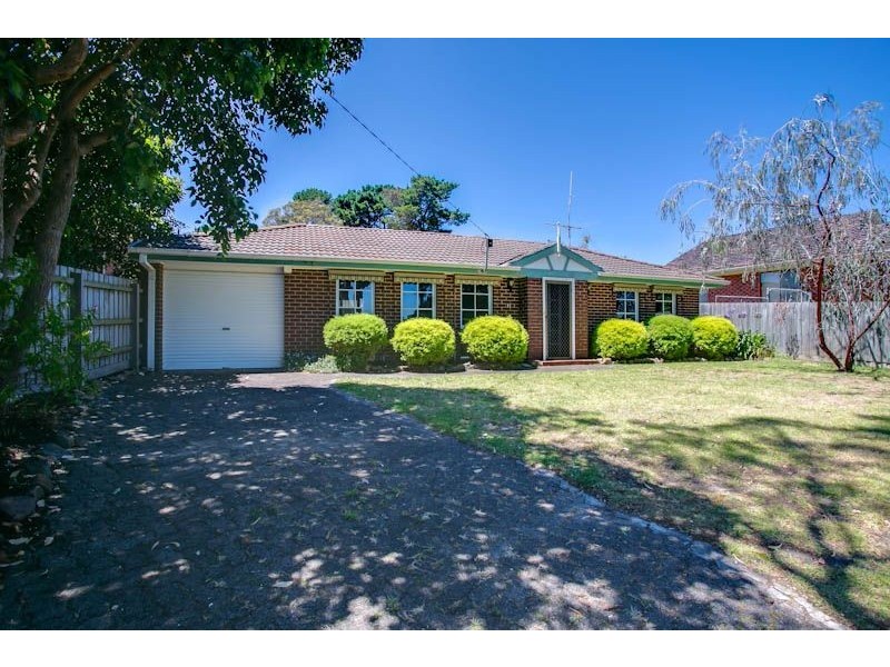 11 Surrey street, Mccrae VIC 3938