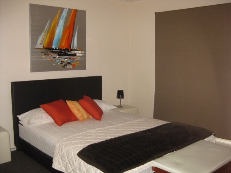 88 Leon Avenue, Rosebud VIC 3939