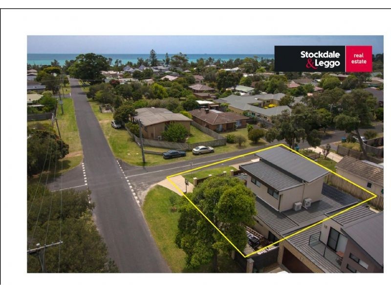 27 Grenville Grove, Rosebud West VIC 3940