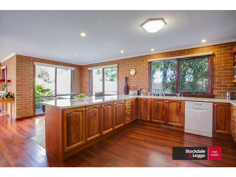2 Rollings Close, Rosebud VIC 3939