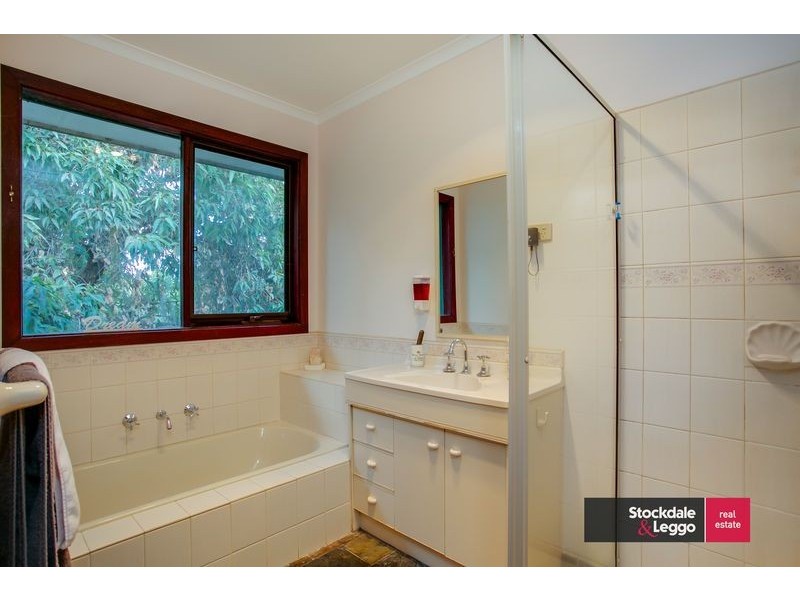 2 Rollings Close, Rosebud VIC 3939