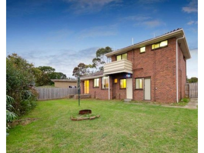 2 Dunsmuir, Rosebud VIC 3939