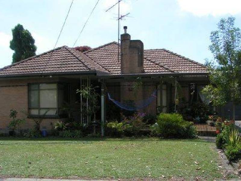 130 Service Road, Moe VIC 3825