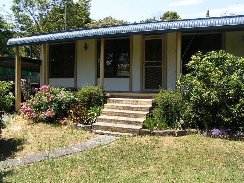 25 Haunted Hills Road, Newborough VIC 3825