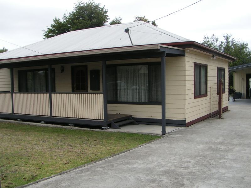 7 Carbine Street, Moe VIC 3825