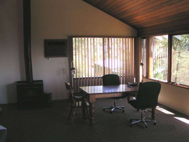 30 Daphne Drive, Moe VIC 3825