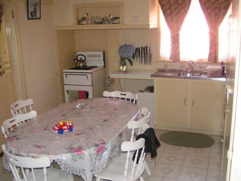 43 Scott Avenue, Moe VIC 3825