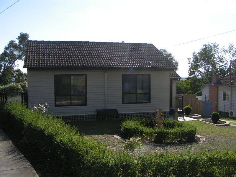 75 Hampton Street, Moe VIC 3825