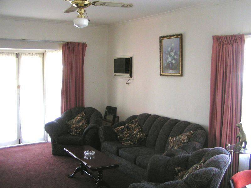 8 John Street, Moe VIC 3825