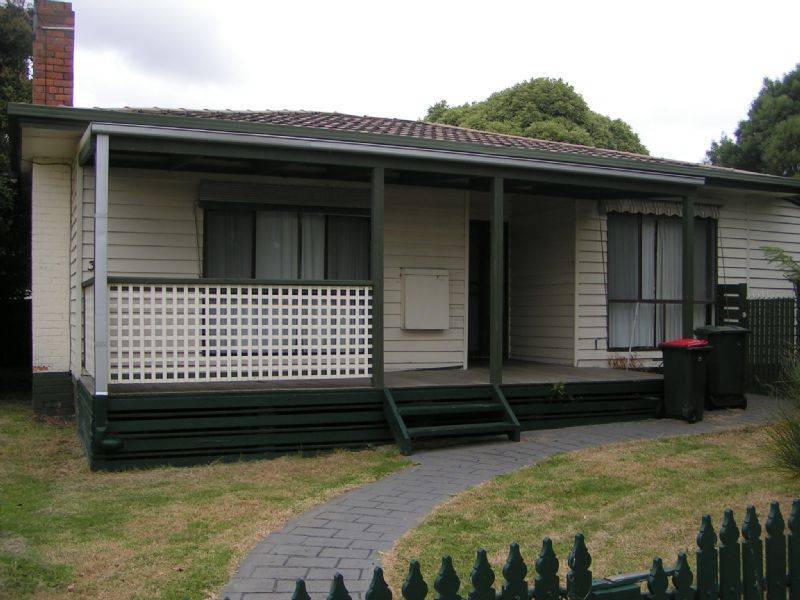 3 Marshall Avenue, Moe VIC 3825