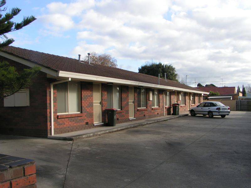 1-4/10 Parkin Street, Moe VIC 3825