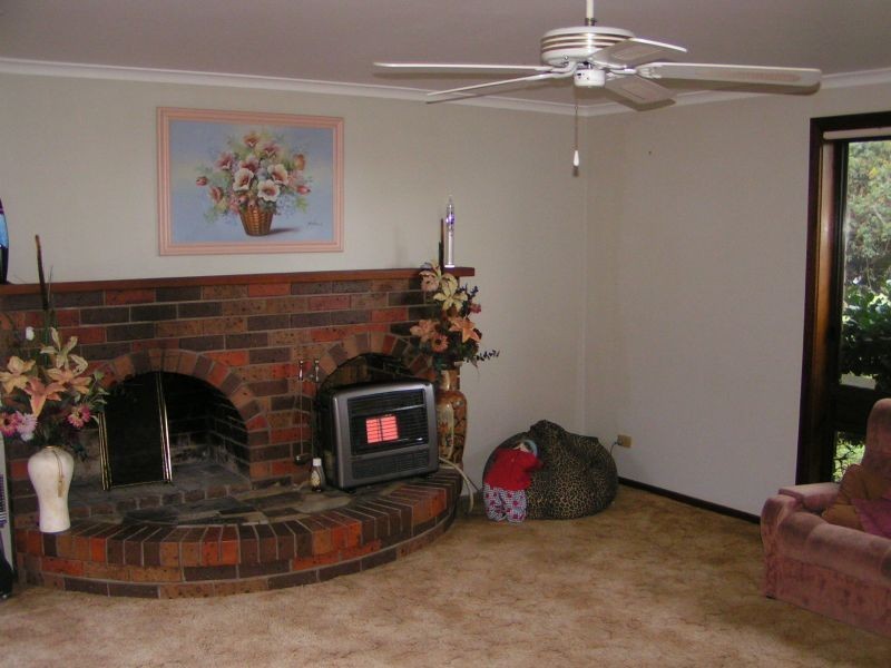 2383 Willow Grove Road, Hill End VIC 3825