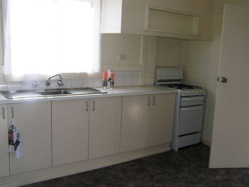 69 Fowler Street, Moe VIC 3825