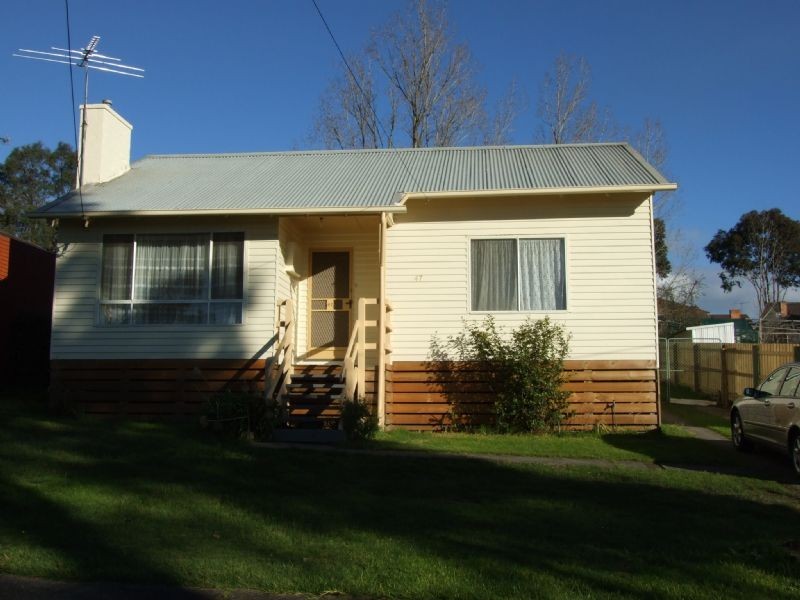 47 Scott Avenue, Moe VIC 3825
