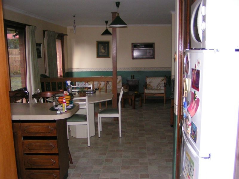 10 Crowe Court, Newborough VIC 3825